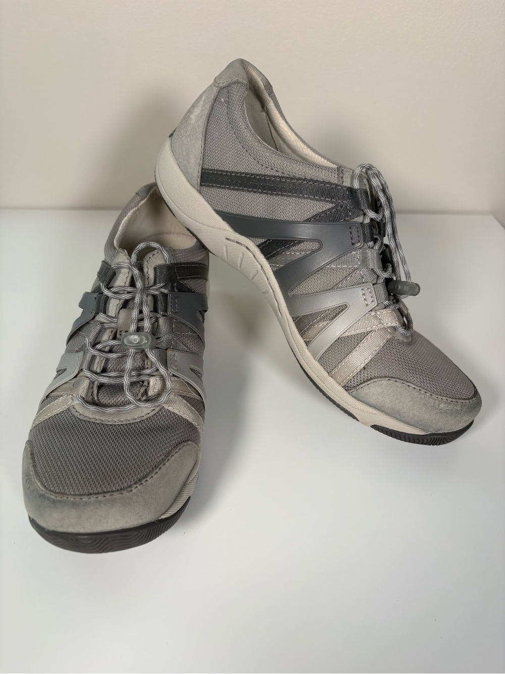 Dansko Women's Gray Low-Profile Mesh Walking Sneakers